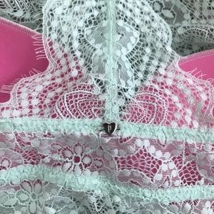 PINK Victoria's Secret Intimates & Sleepwear - PINK bralette PINK Victoria's Secret Intimates & Sleepwear - PINK bralette